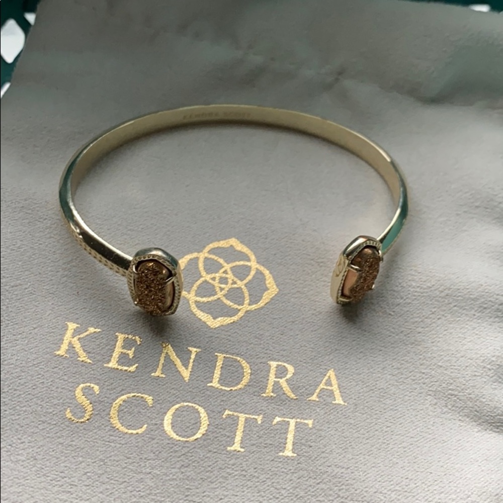 Kendra Scott bracelet